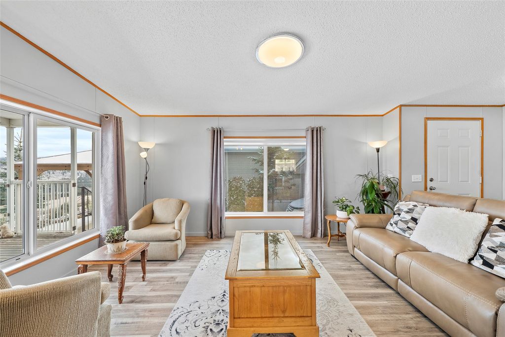 listing image 16515180506977702215