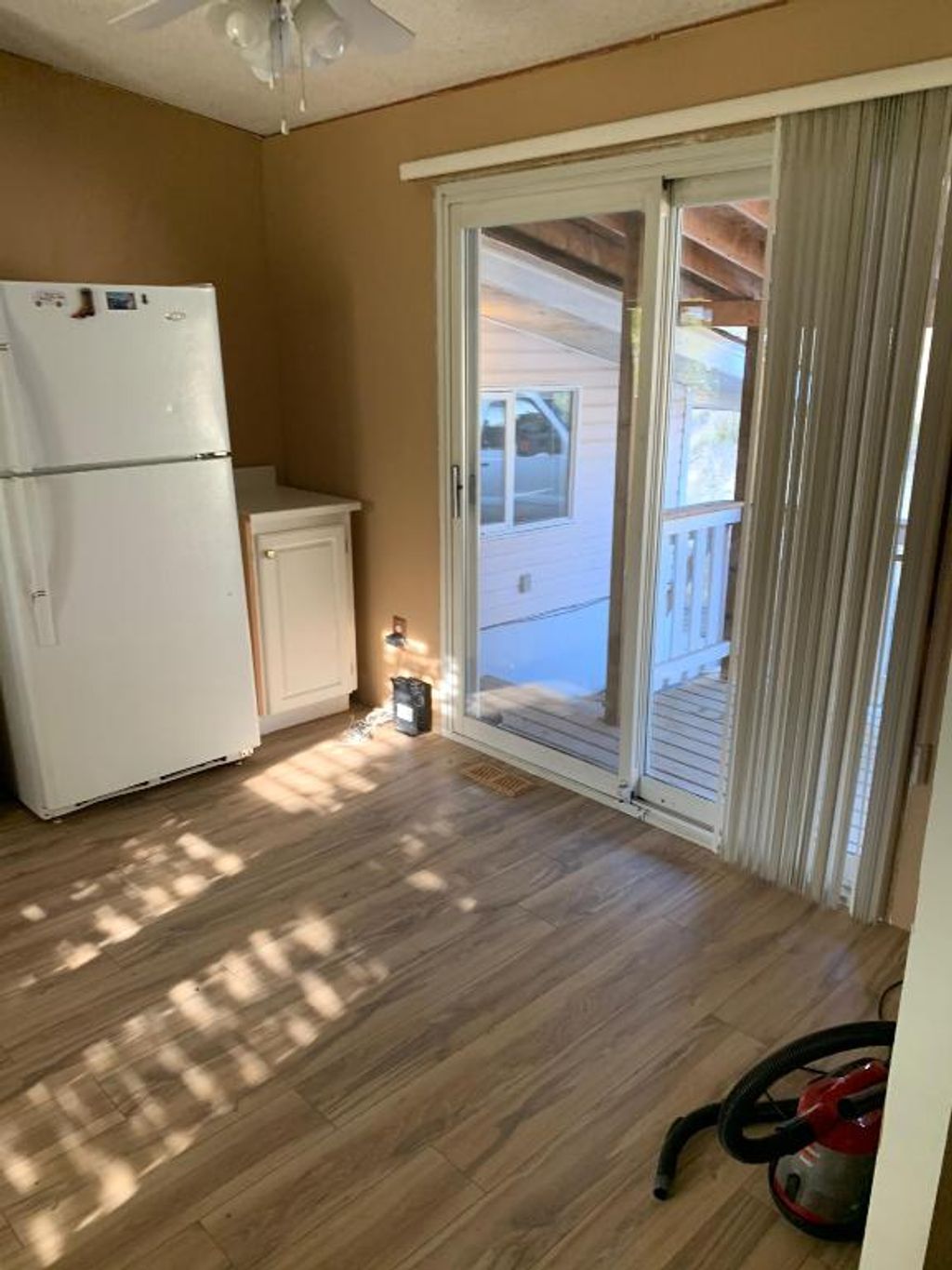 listing image 16517698895617547044