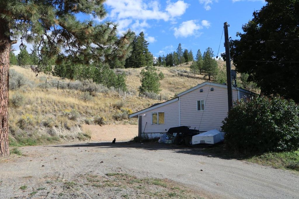 listing image 16512359234825381387