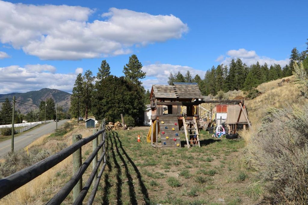 listing image 16510085253432026790