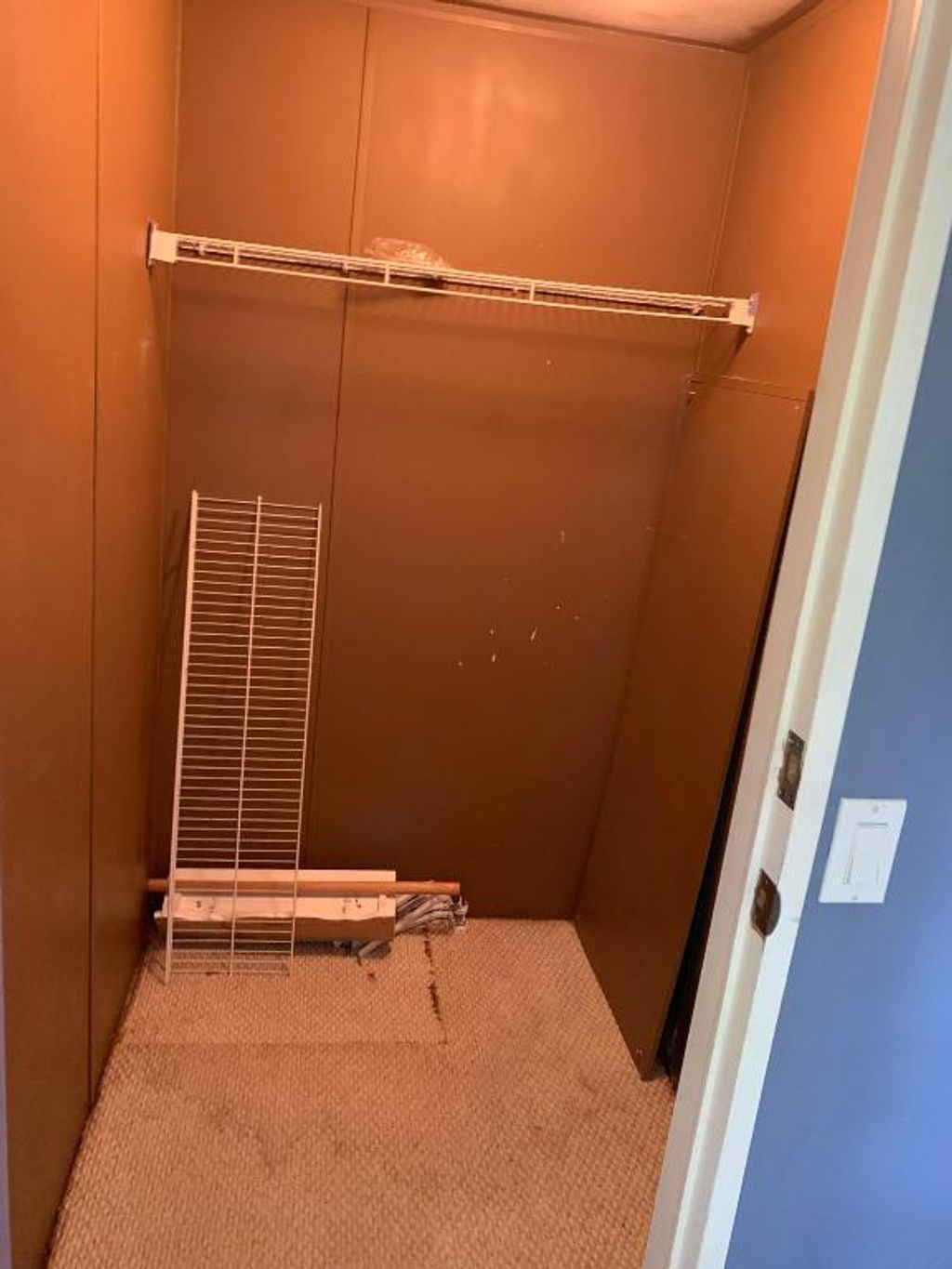 listing image 16516175484794750665
