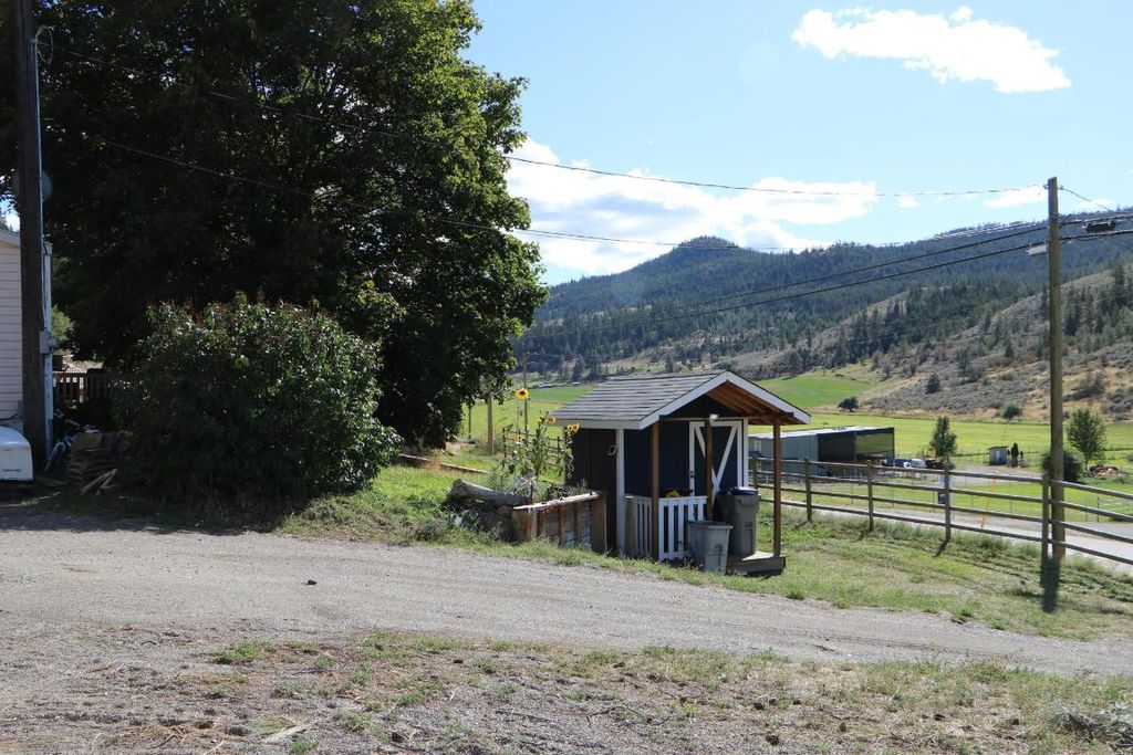 listing image 16511943548446017170