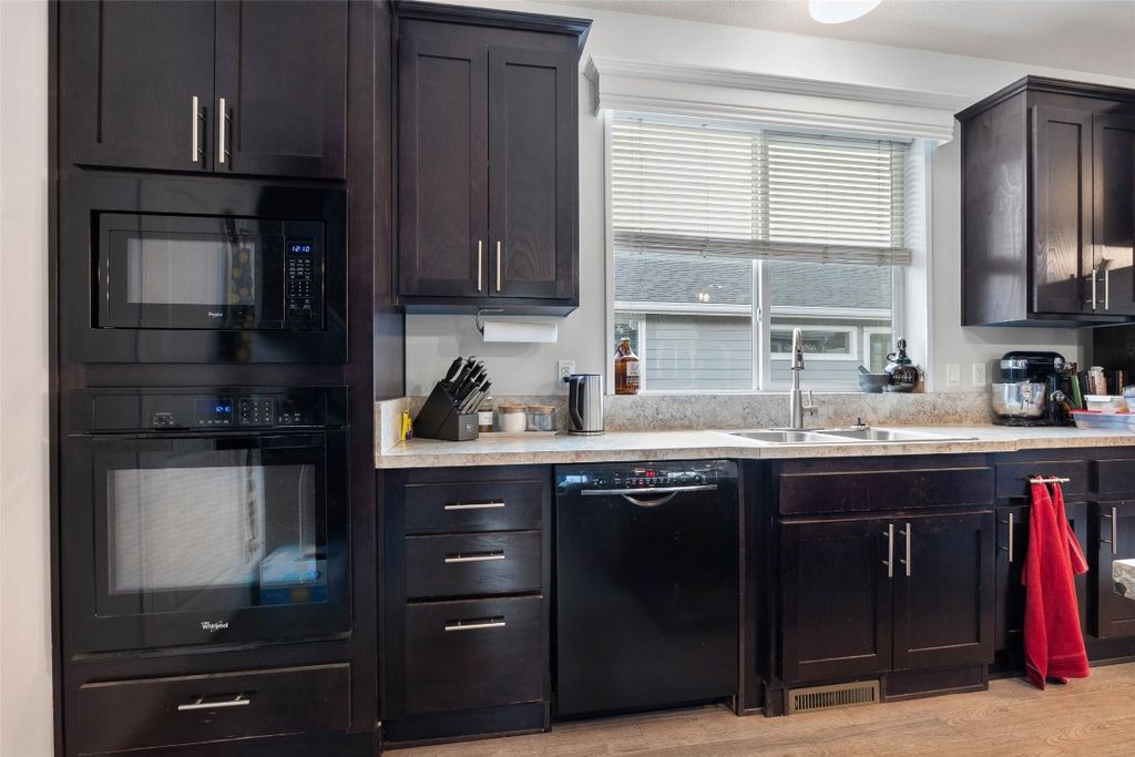 listing image 16510087533412301913