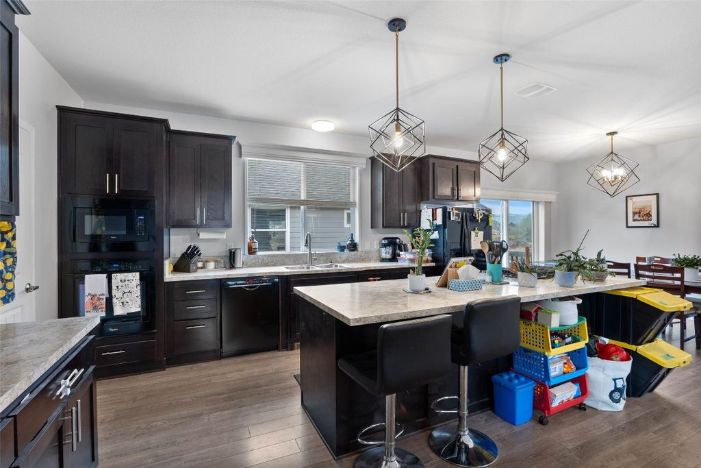 listing image 16510725951314141641