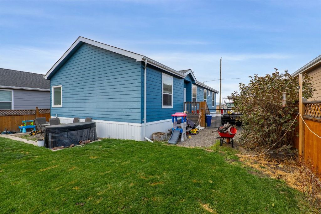 listing image 16516634844817608873