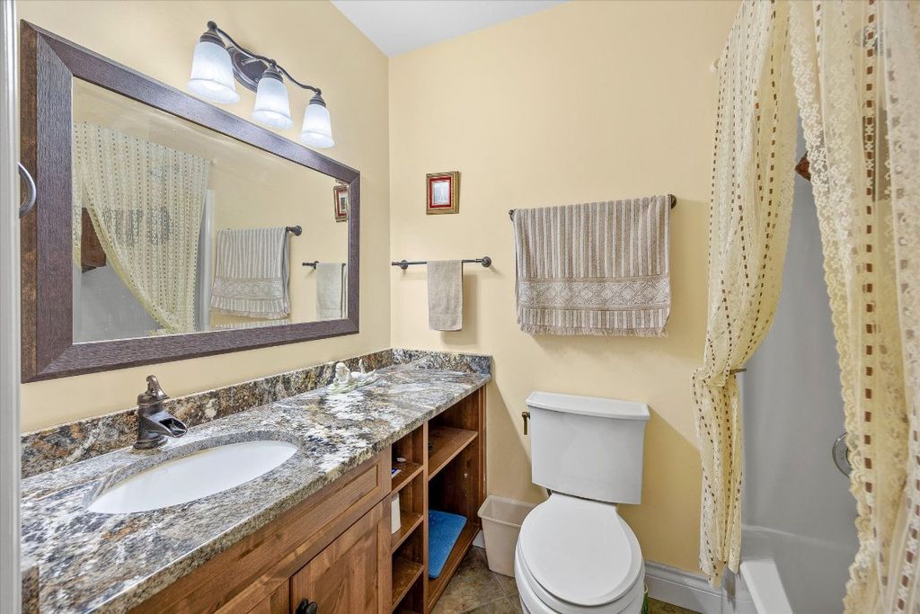 listing image 16519957248935962057