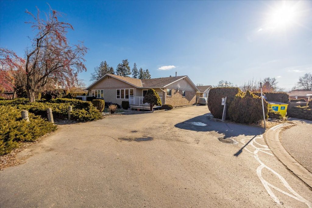 listing image 16518923929944816753