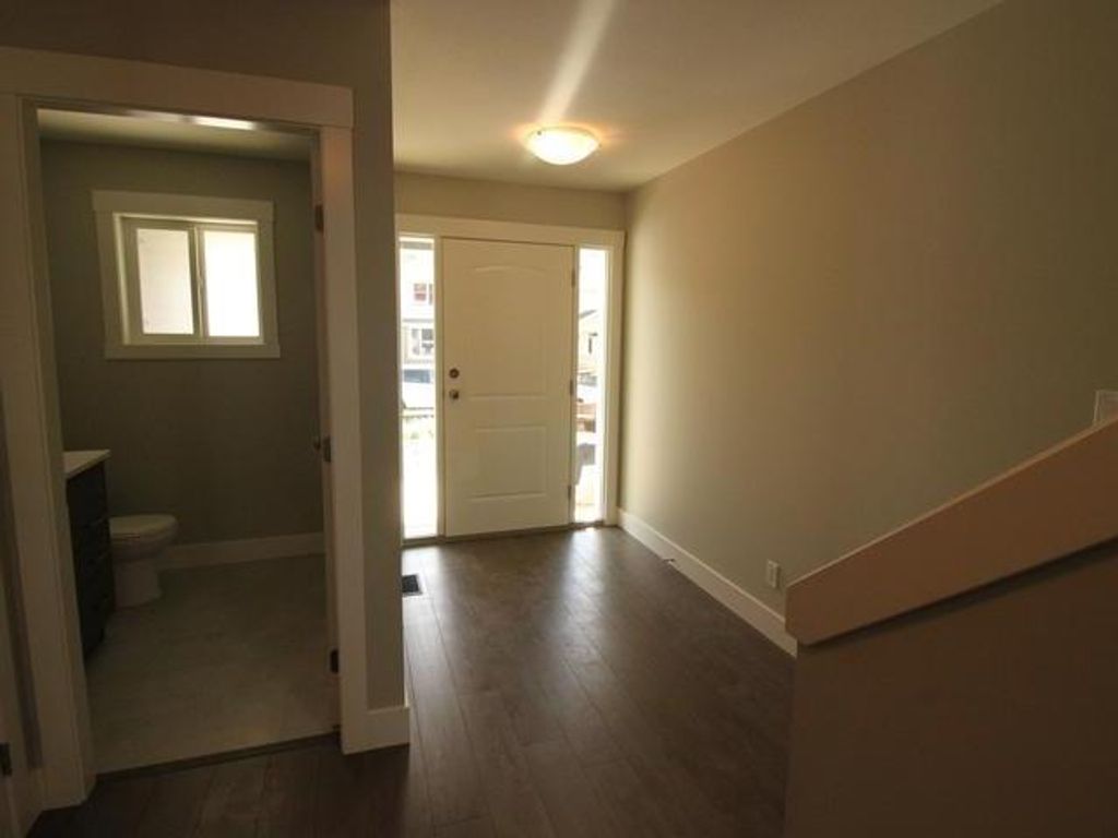 listing image 16515589347312838693