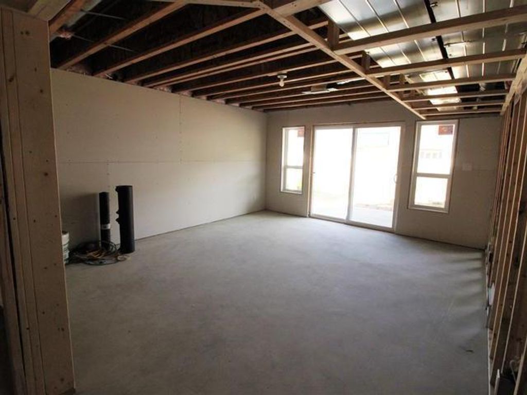 listing image 16519242006202137205