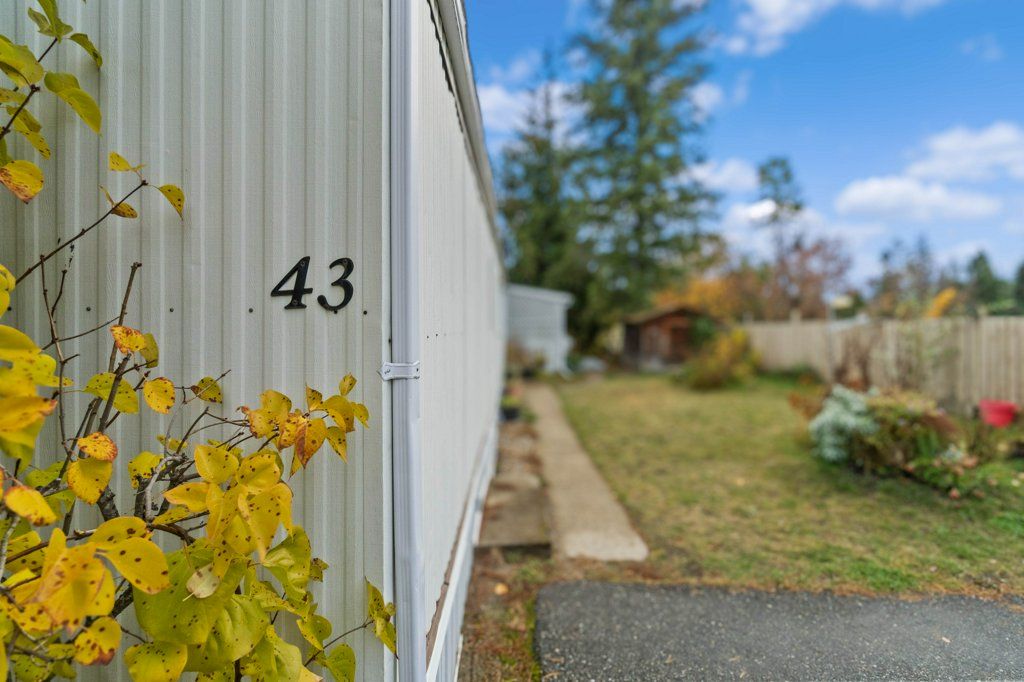 listing image 16518843306710571383