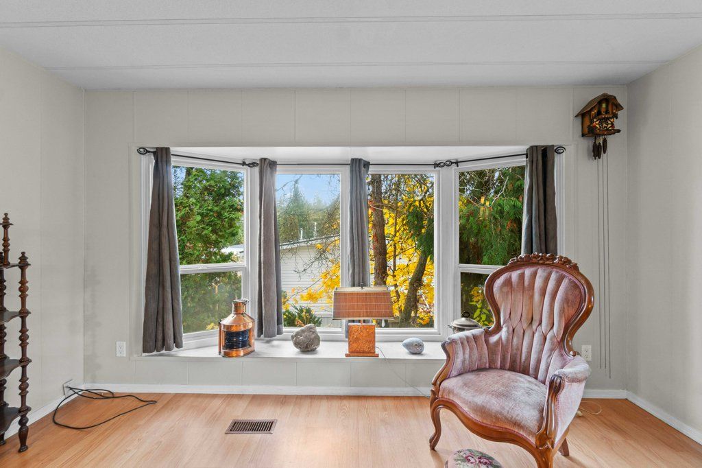 listing image 16512388823647048095