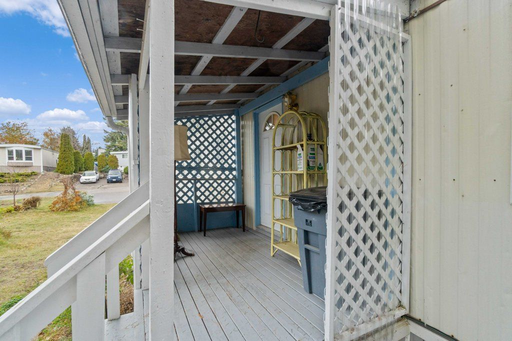 listing image 16513667751557343765