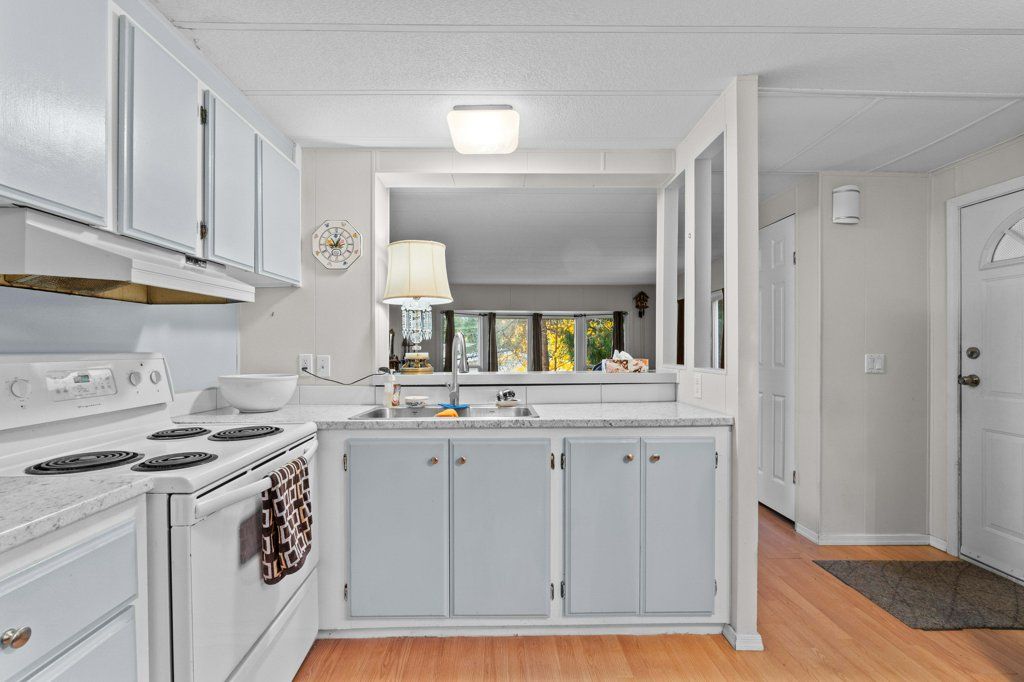 listing image 16511743720433509121