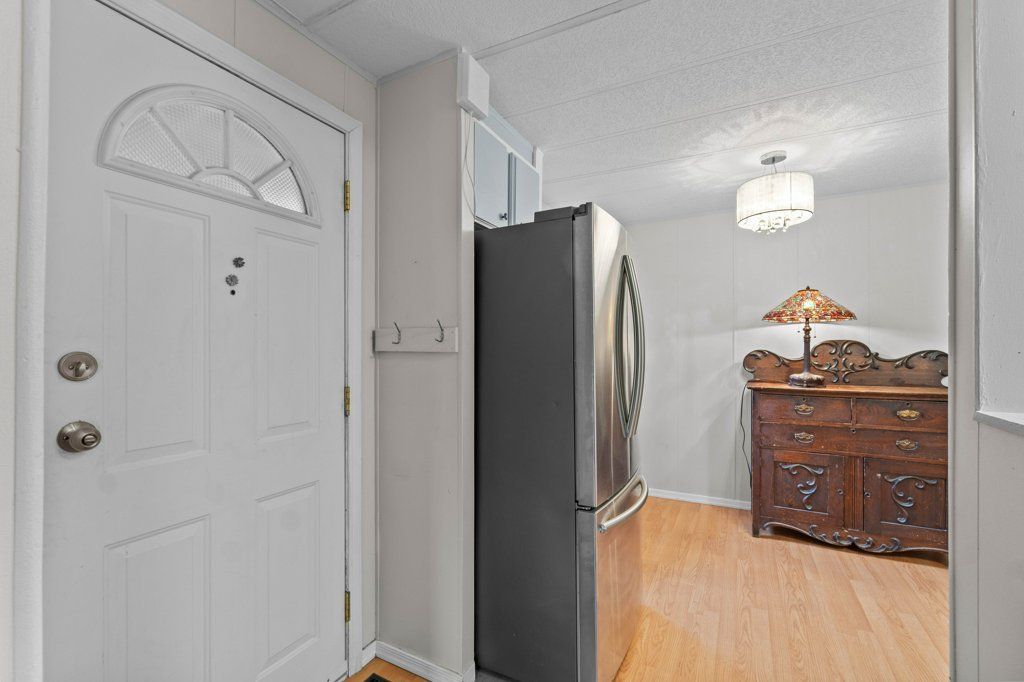 listing image 16519839076997449603