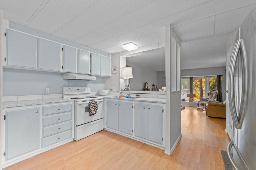 listing image 16513920297788213085