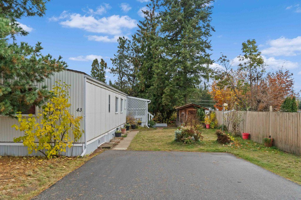 listing image 16510600132958405303