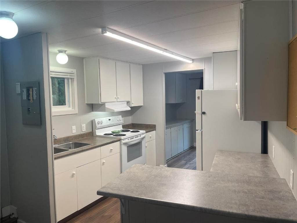 listing image 16510274007395762622