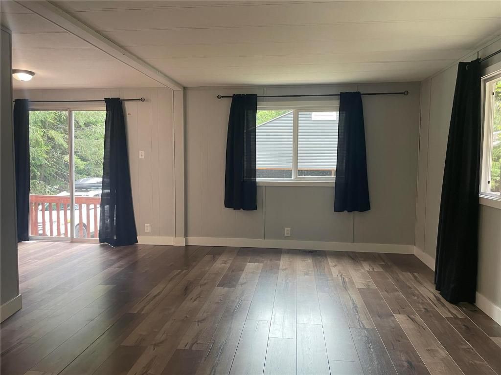 listing image 16517718333608935708