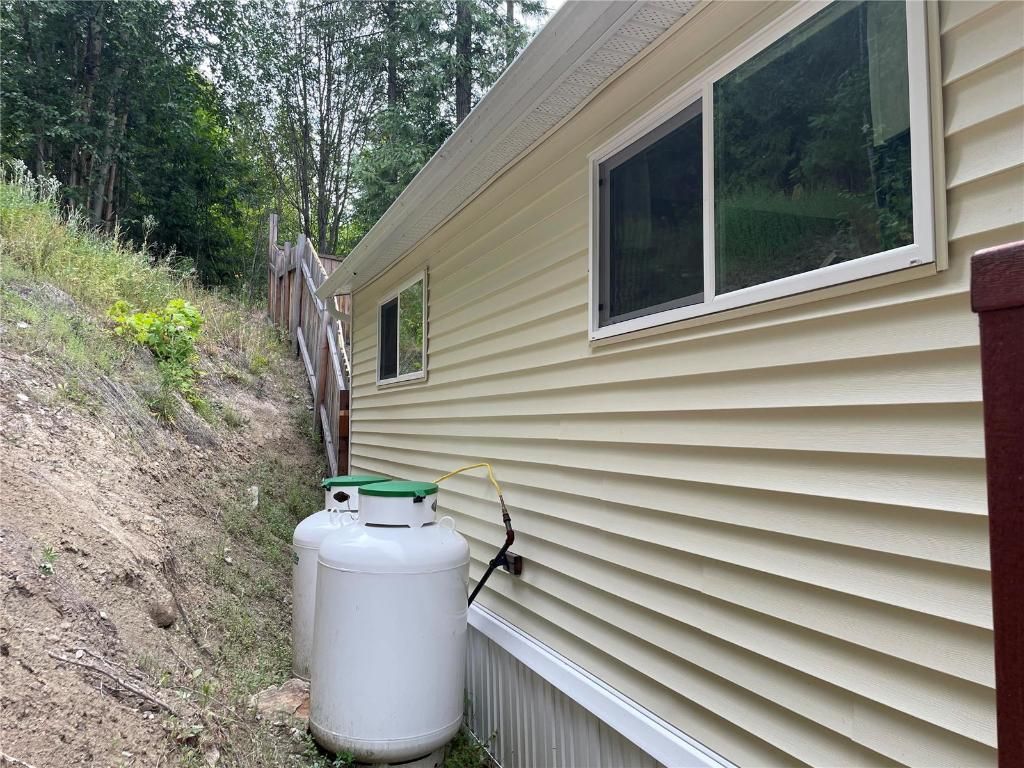 listing image 16511788795257091203