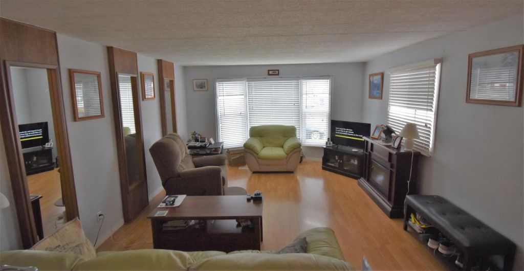 listing image 16518496398425818260