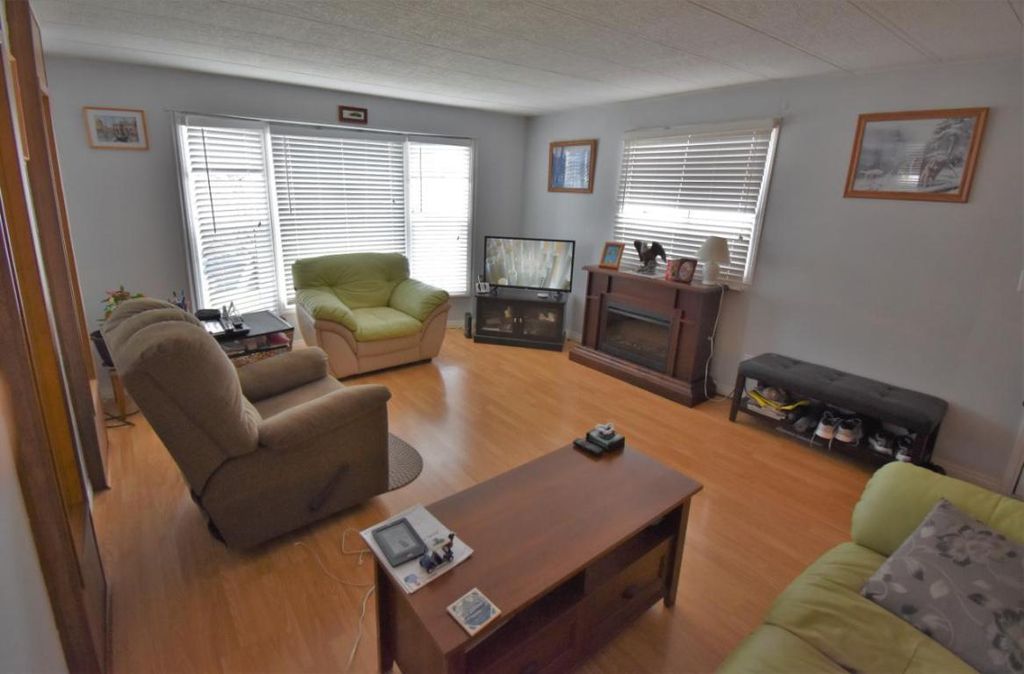 listing image 16518606969259099637