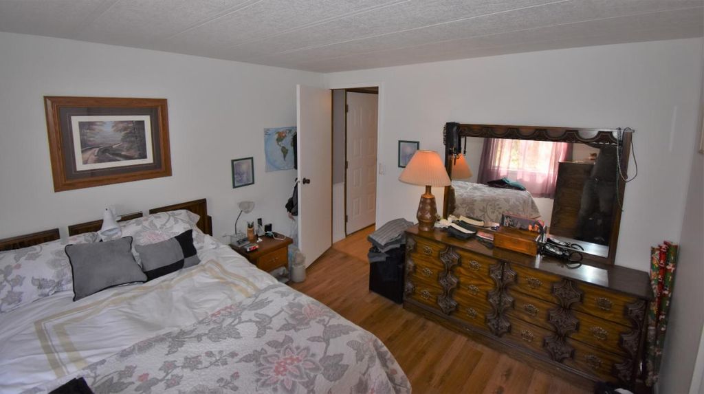 listing image 16517755232667565530