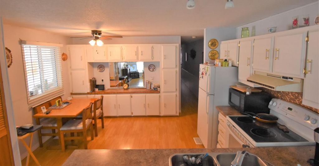listing image 16515122261357308488