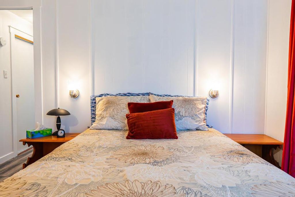 listing image 16516584879044845565