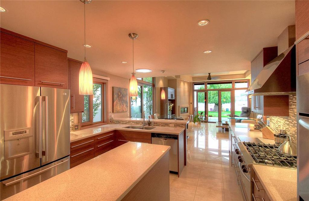 listing image 16516401711131450377