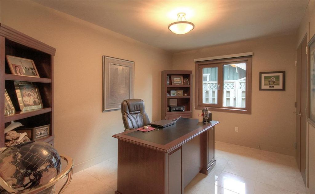 listing image 16513824032391866973