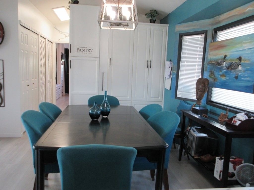 listing image 16518151040954806106