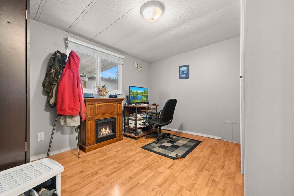 listing image 16517505414019728156