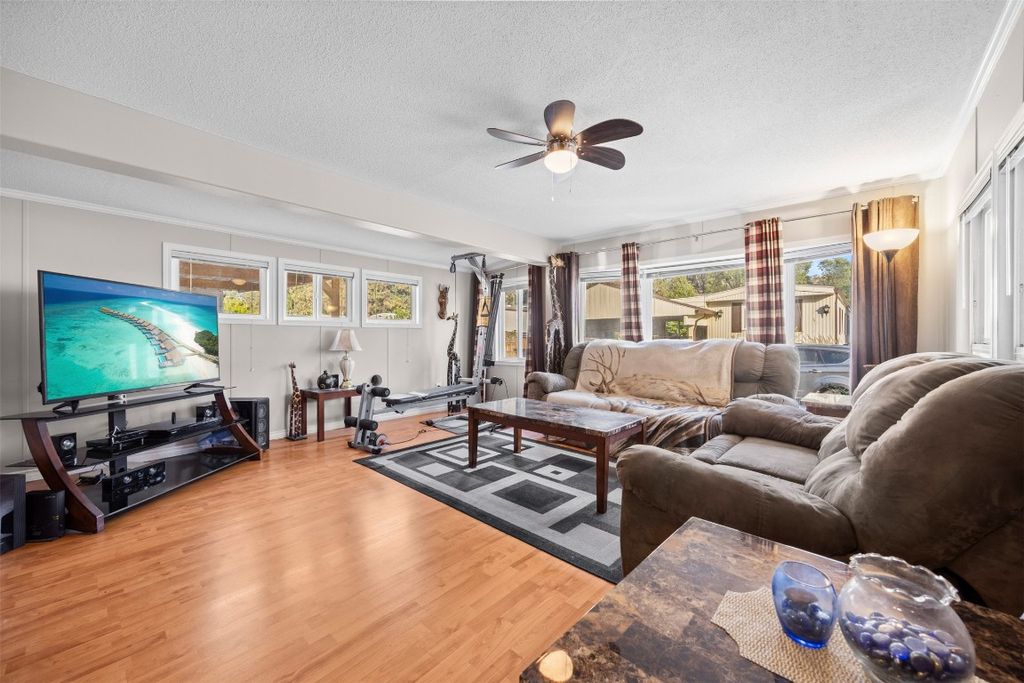 listing image 16511642835669274512