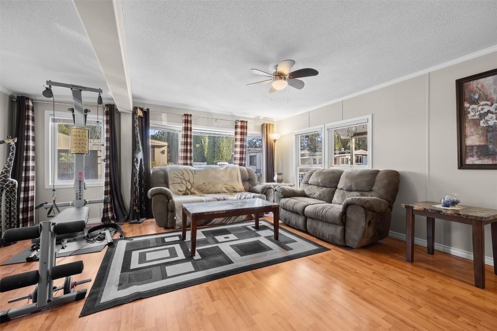 listing image 16513317687263737240