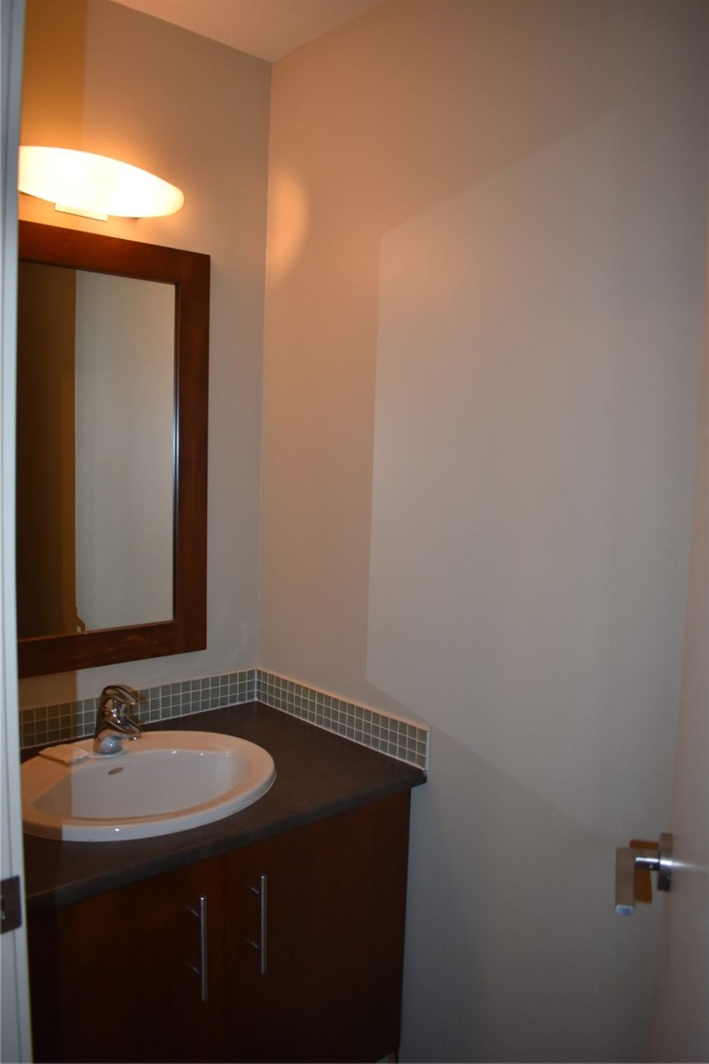 listing image 16517664806802424391