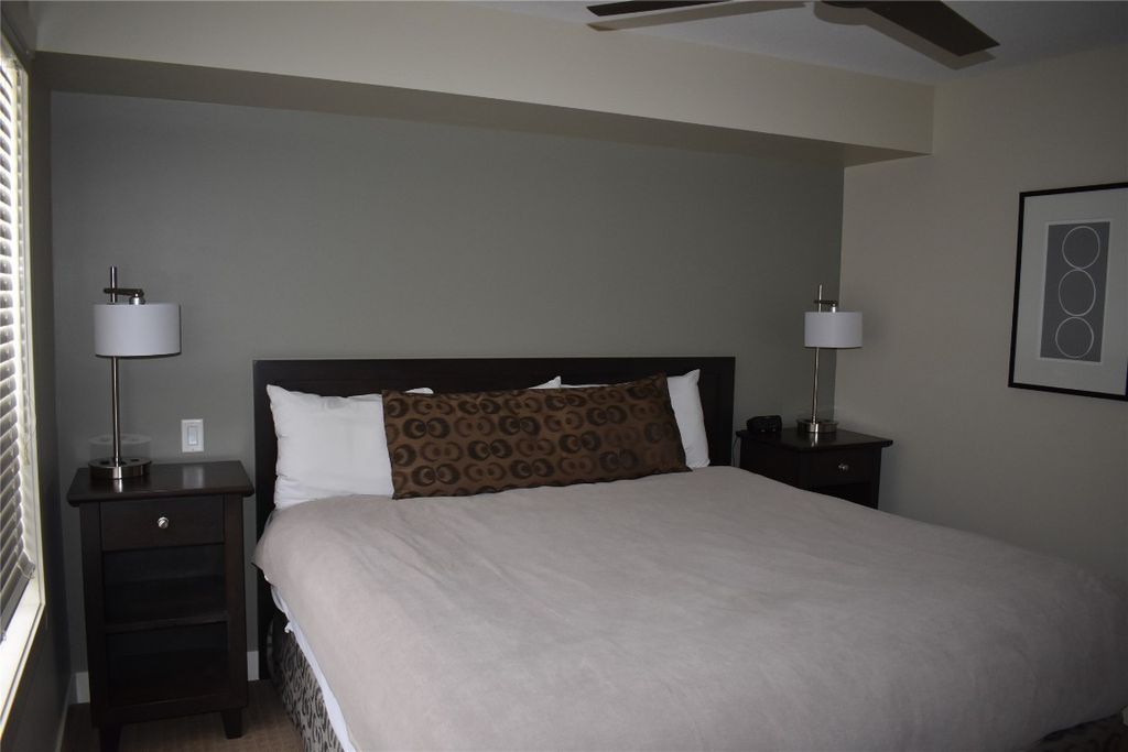 listing image 16514928740451643506