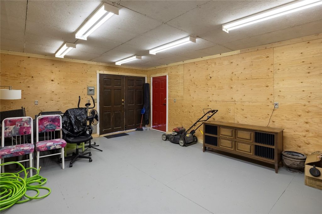 listing image 16519564663637114558