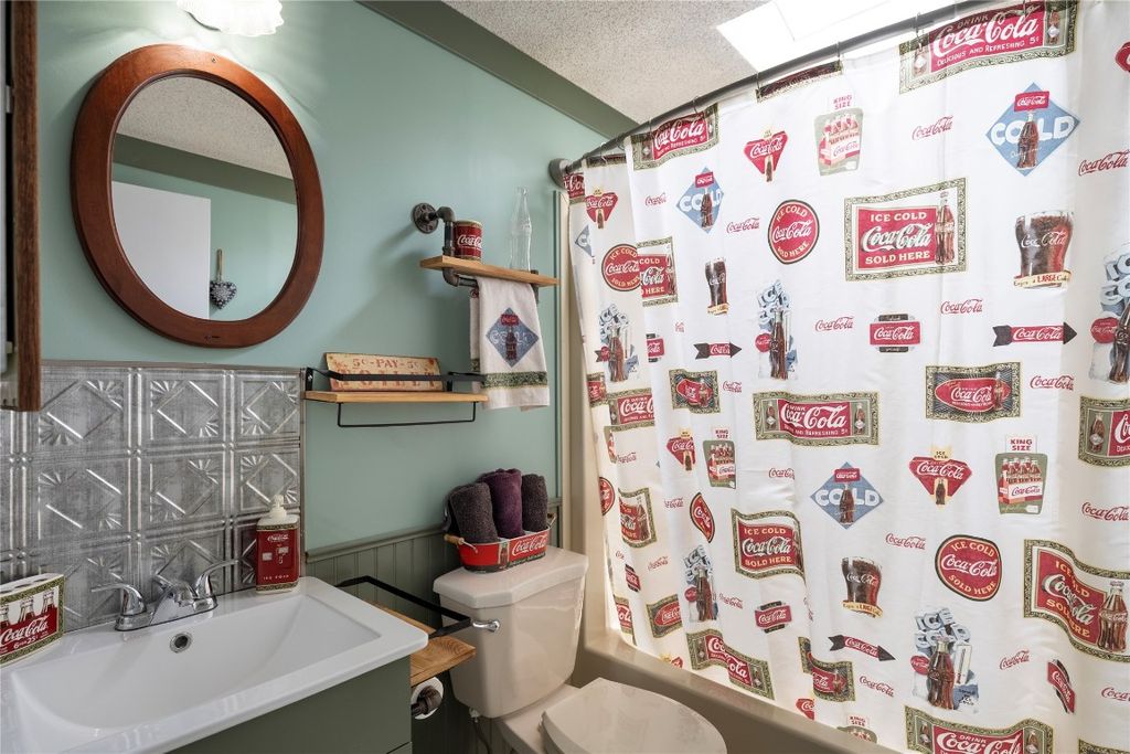 listing image 16512559233180133805