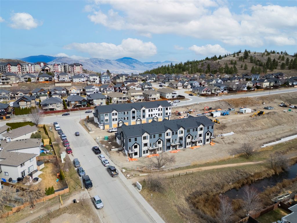 listing image 16513733304915802820