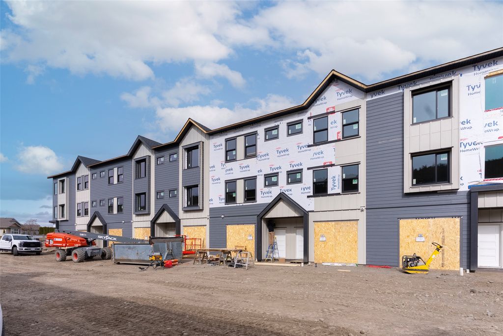 listing image 16517750578097822273