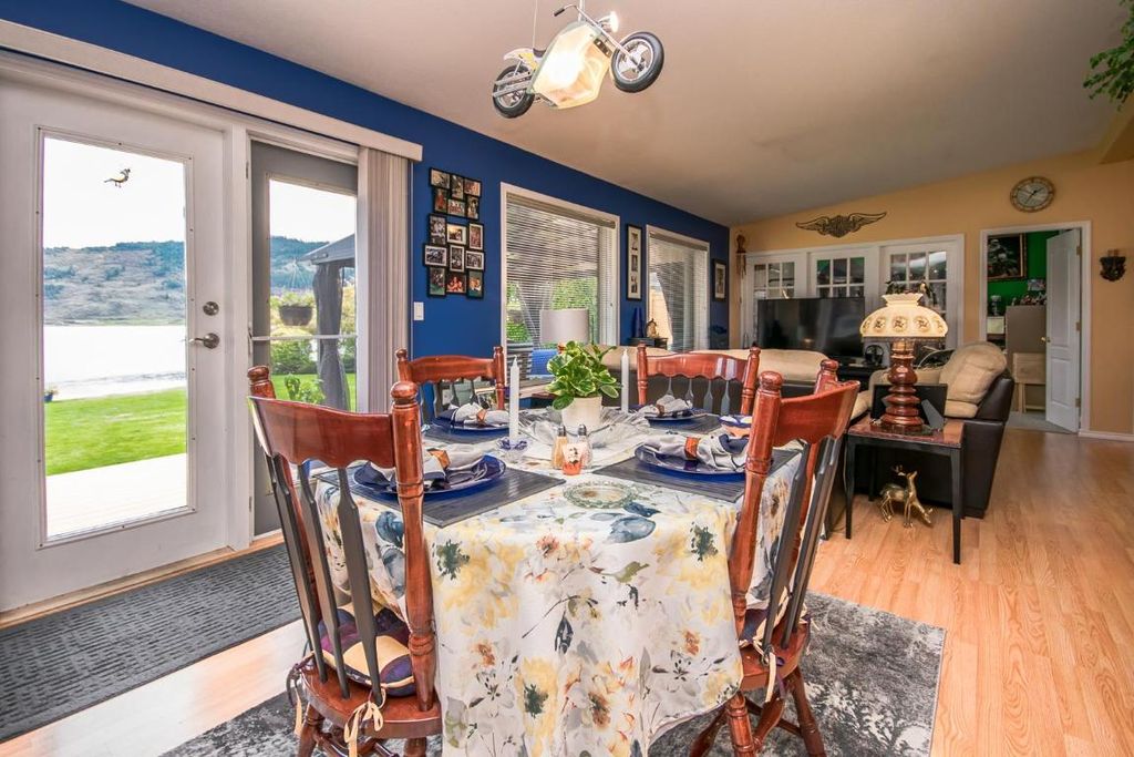 listing image 16519383642562149770