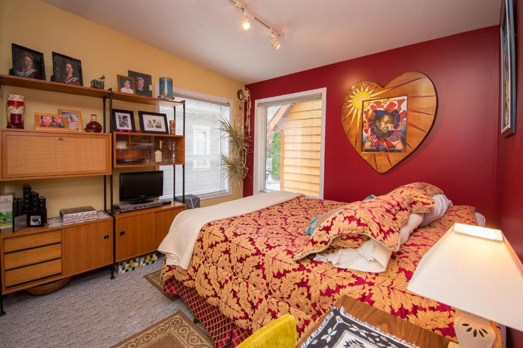 listing image 16512155934815538783