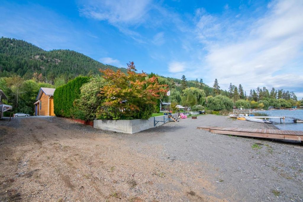 listing image 16513967234023398334