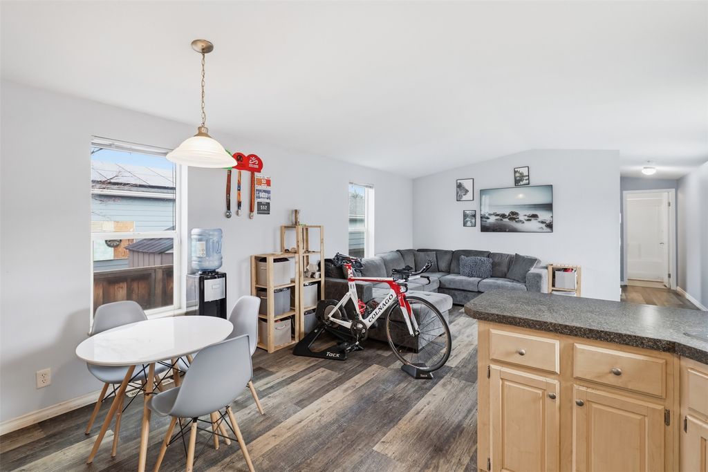 listing image 16515895409708638928