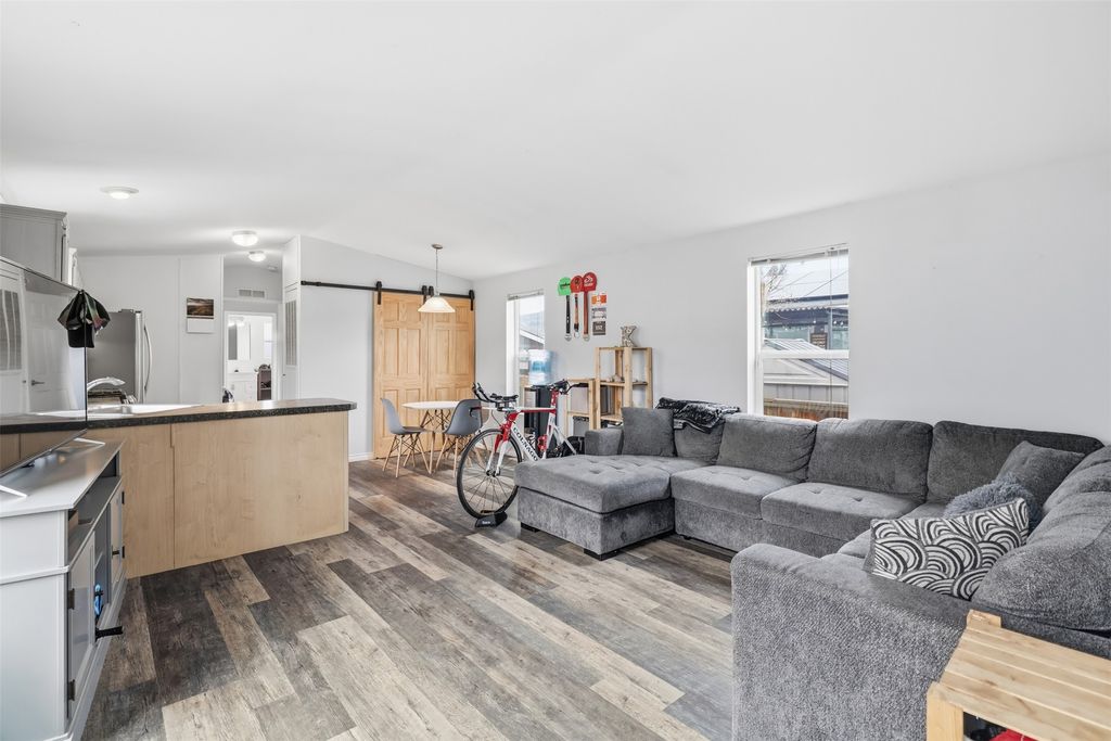 listing image 16517127846292298526