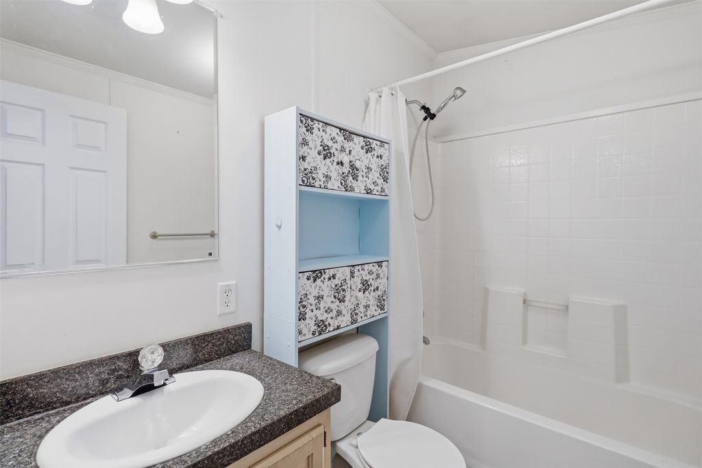 listing image 16513908949238038967