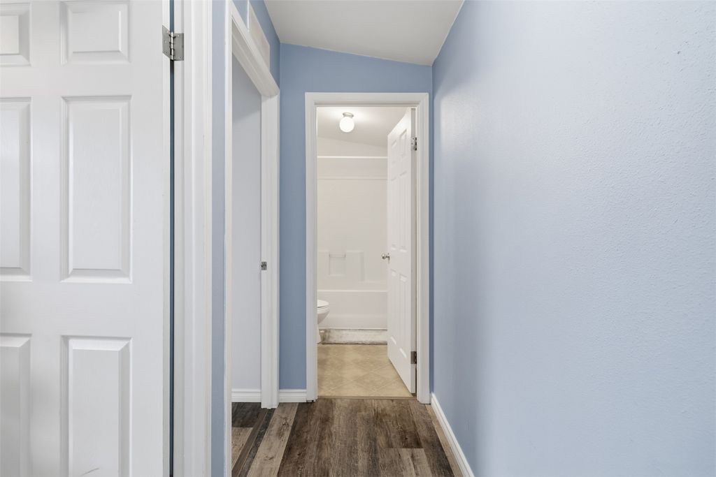 listing image 16512076679061726627