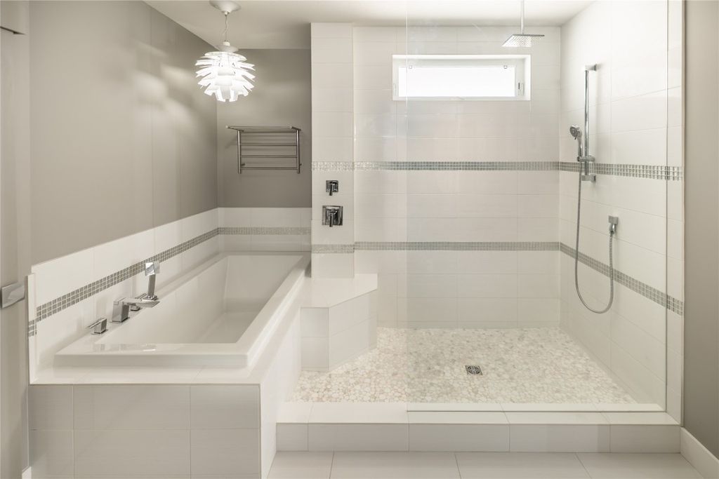 listing image 16519686578772526317