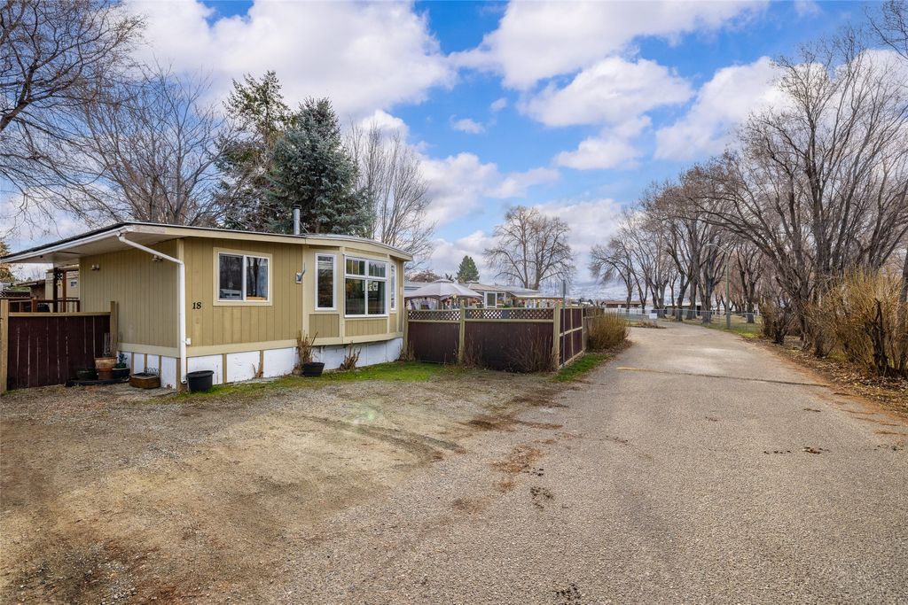 listing image 16518260320025267882