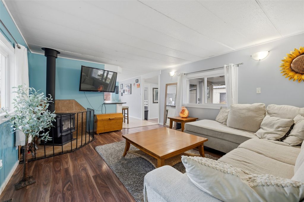 listing image 16517938150631548410